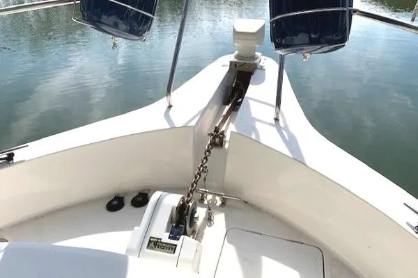 Slide: The Image of Silverton 392 Motor Yacht 2000 - 8