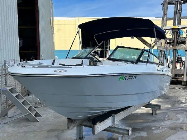 Slide: The Image of Monterey M-225 2021 - 2