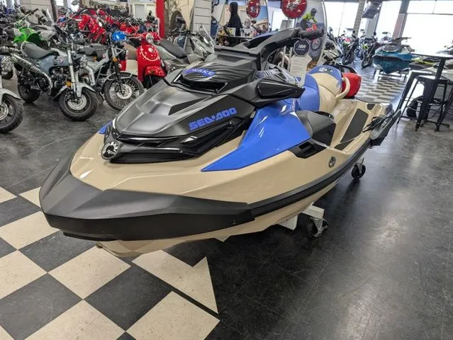 Slide: The Image of Sea-Doo Wake Pro 230 2026 - 4