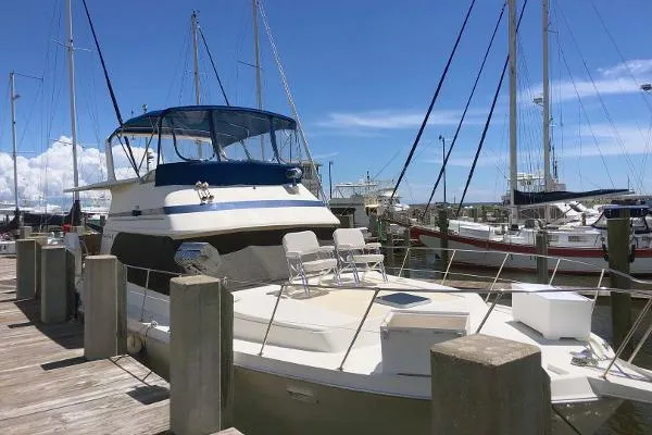 Slide: The Image of Chris-Craft Catalina 1987 - 0
