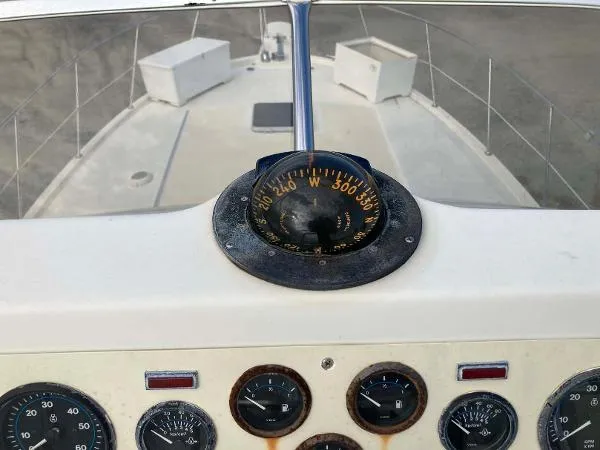 Slide: The Image of Chris-Craft Catalina 1987 - 3