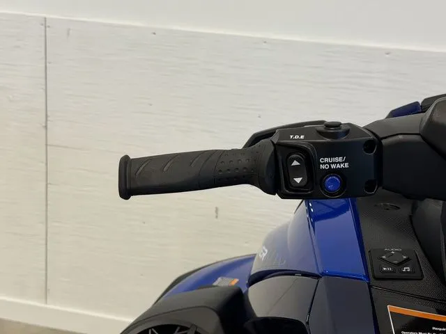 Slide: The Image of Yamaha VX Cruiser HO 2026 - 14