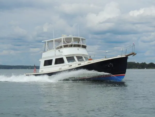 Slide: The Image of Jarvis Newman Flybridge Sedan 1988 - 0