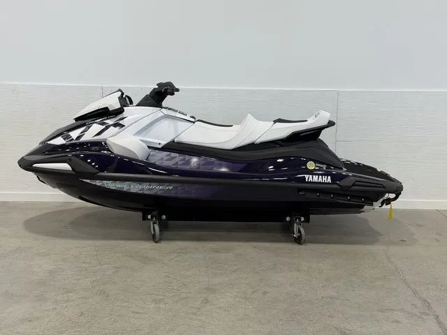 Slide: The Image of Yamaha VX Cruiser HO 2026 - 7