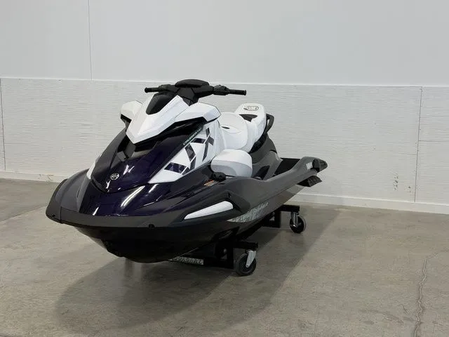 Slide: The Image of Yamaha VX Cruiser HO 2026 - 5