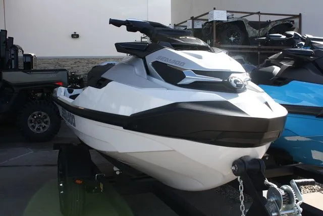 Slide: The Image of Sea-Doo GTX Limited 325 2026 - 10