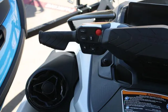 Slide: The Image of Sea-Doo GTX Limited 325 2026 - 5