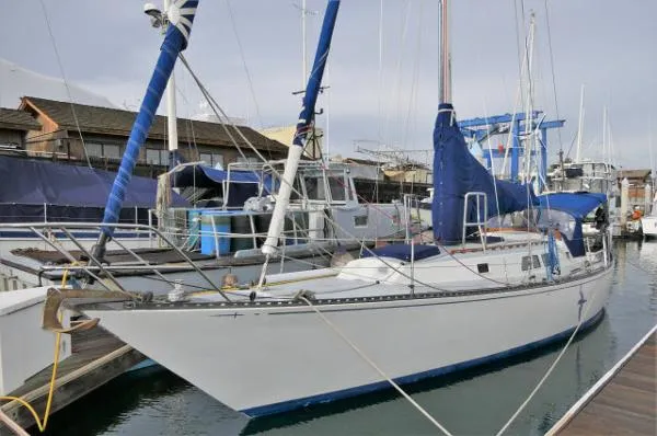 Slide: The Image of Newport 41 1980 - 0
