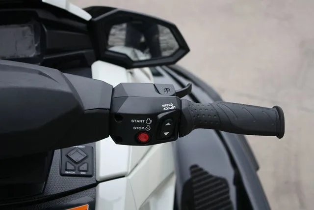 Slide: The Image of Yamaha VX1900C-CB 2026 - 13