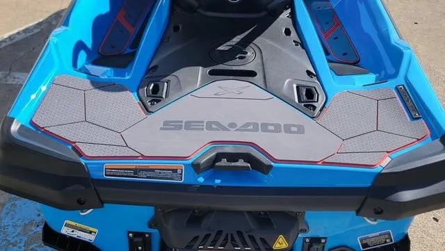 Slide: The Image of Sea-Doo RXT-X 2026 - 13