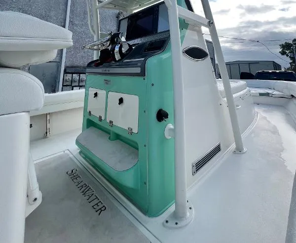 Slide: The Image of Shearwater 270 Carolina Flare 2019 - 5
