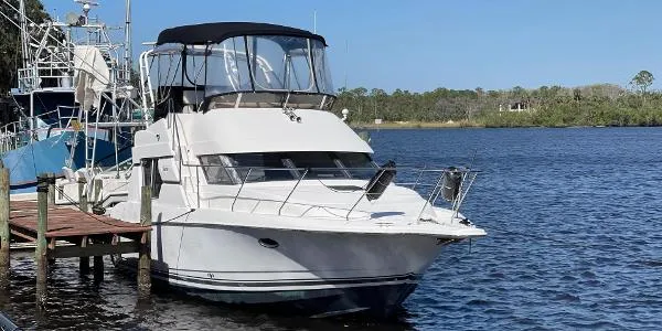 Slide: The Image of Silverton 351 Sedan Cruiser 1998 - 1