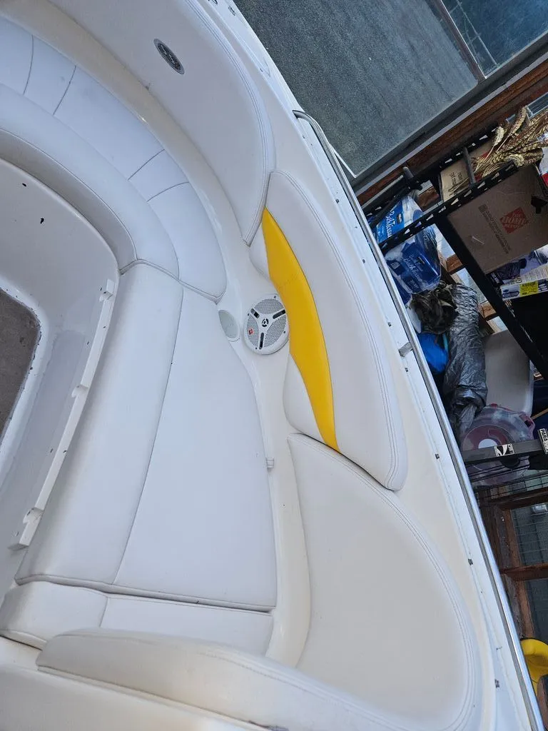 Slide: The Image of Chaparral 220 SSi 2003 - 10