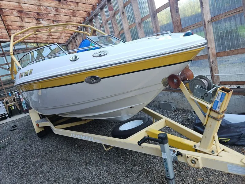 Slide: The Image of Chaparral 220 SSi 2003 - 13