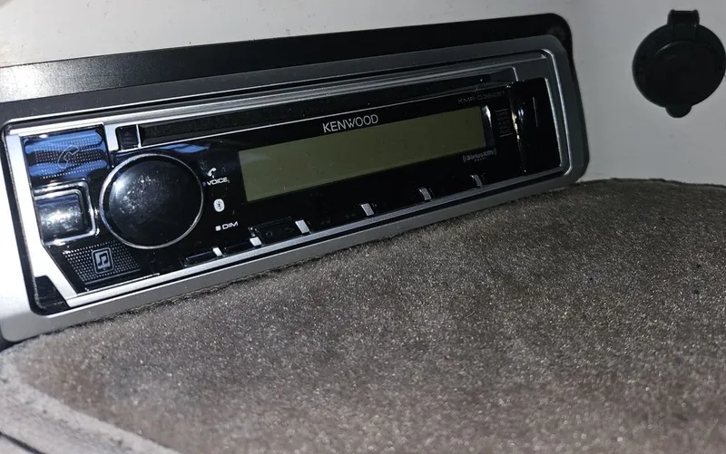 Slide: The Image of Chaparral 220 SSi 2003 - 4