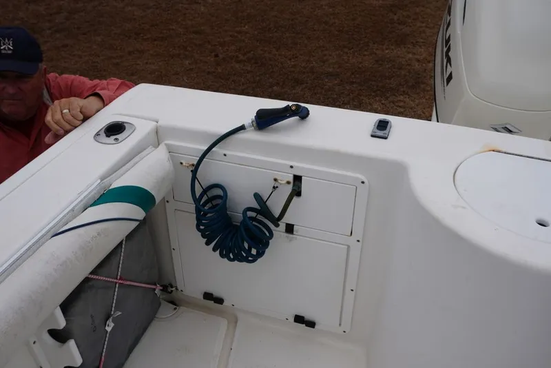 Slide: The Image of Aquasport 225 Explorer 2000 - 12