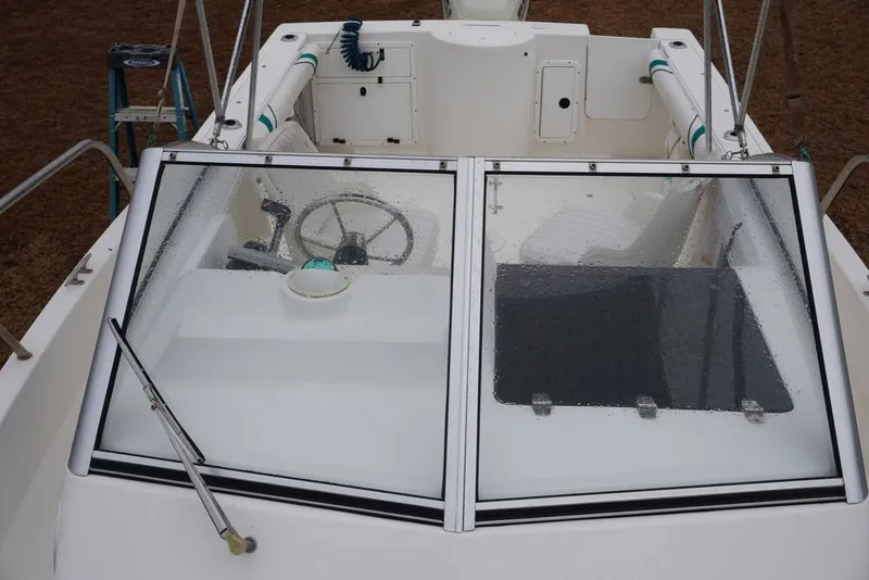 Slide: The Image of Aquasport 225 Explorer 2000 - 28