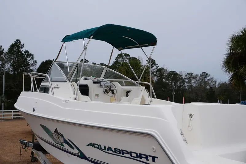 Slide: The Image of Aquasport 225 Explorer 2000 - 32