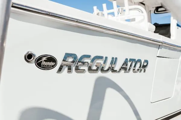 Slide: The Image of Regulator Marine 34 2021 - 8