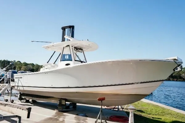 Slide: The Image of Regulator Marine 34 2021 - 9