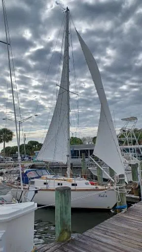 Slide: The Image of Cape Dory Sloop 1974 - 1