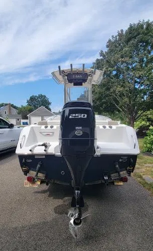 Slide: The Image of Sea Hunt Ultra 225 2012 - 2