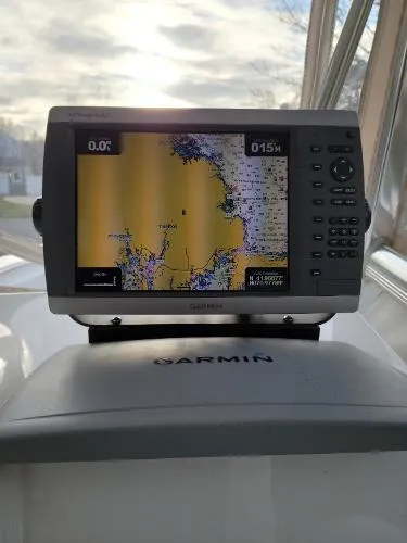 Slide: The Image of Sea Hunt Ultra 225 2012 - 7