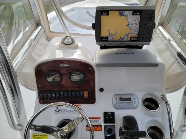 Slide: The Image of Sea Hunt Ultra 225 2012 - 8