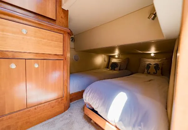 Slide: The Image of Cruisers 455 Express Motoryacht 2006 - 11