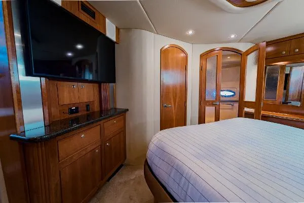 Slide: The Image of Cruisers 455 Express Motoryacht 2006 - 8