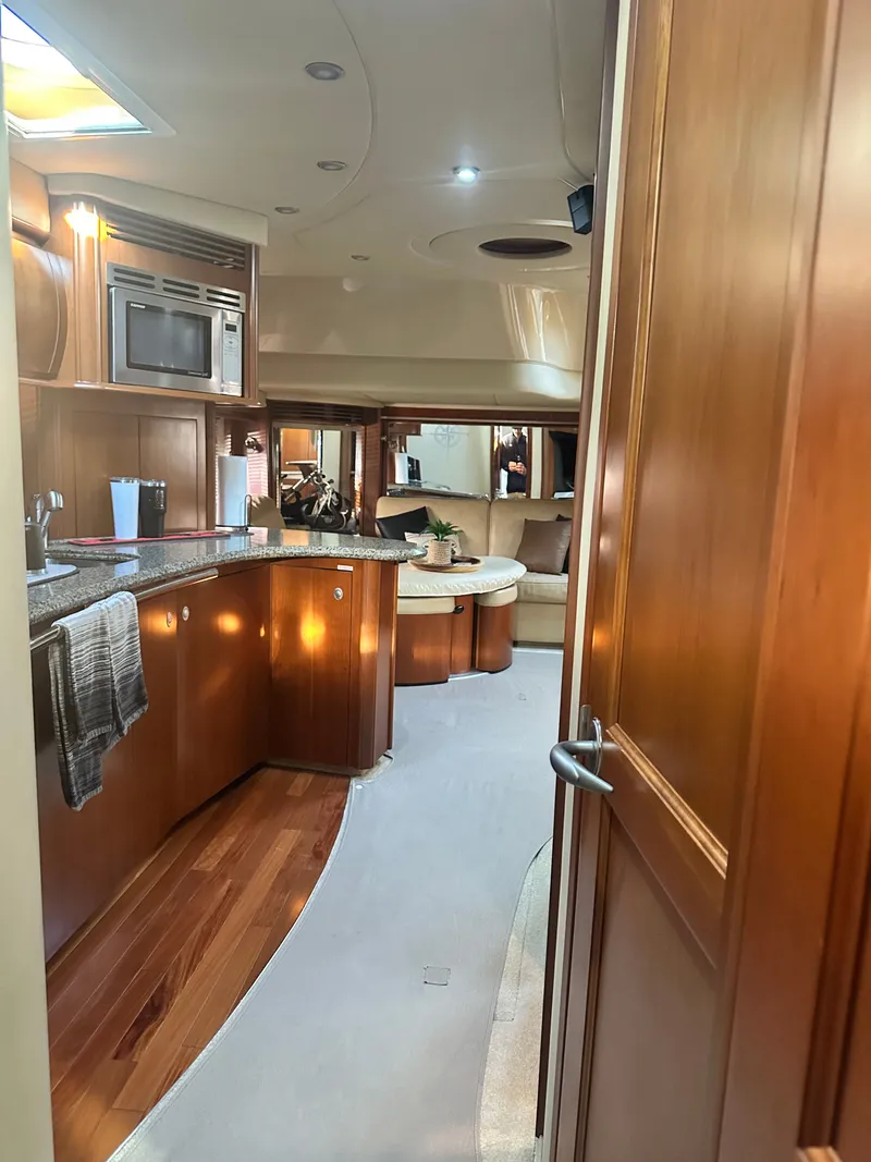 Slide: The Image of Sea Ray 52 Sundancer 2006 - 14