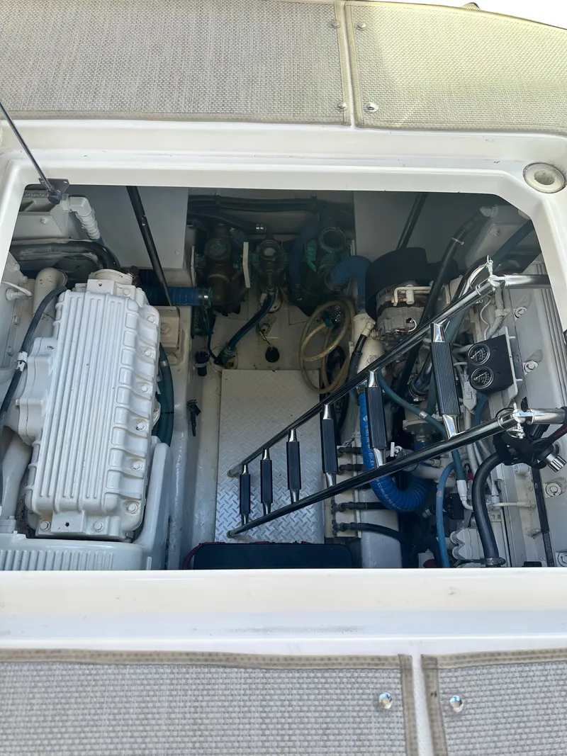 Slide: The Image of Sea Ray 52 Sundancer 2006 - 22