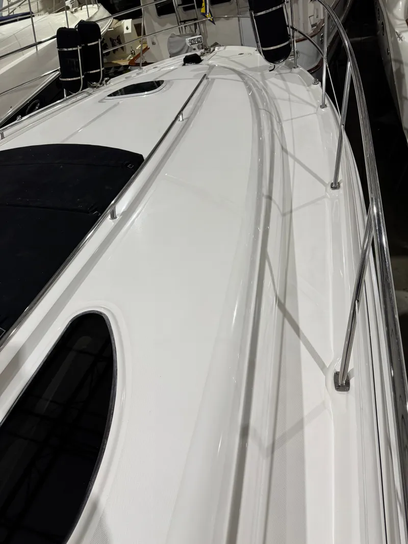 Slide: The Image of Sea Ray 52 Sundancer 2006 - 3