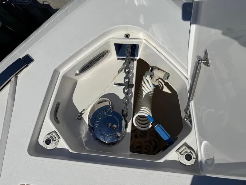 Slide: The Image of Intrepid 375 Nomad FE 2020 - 110