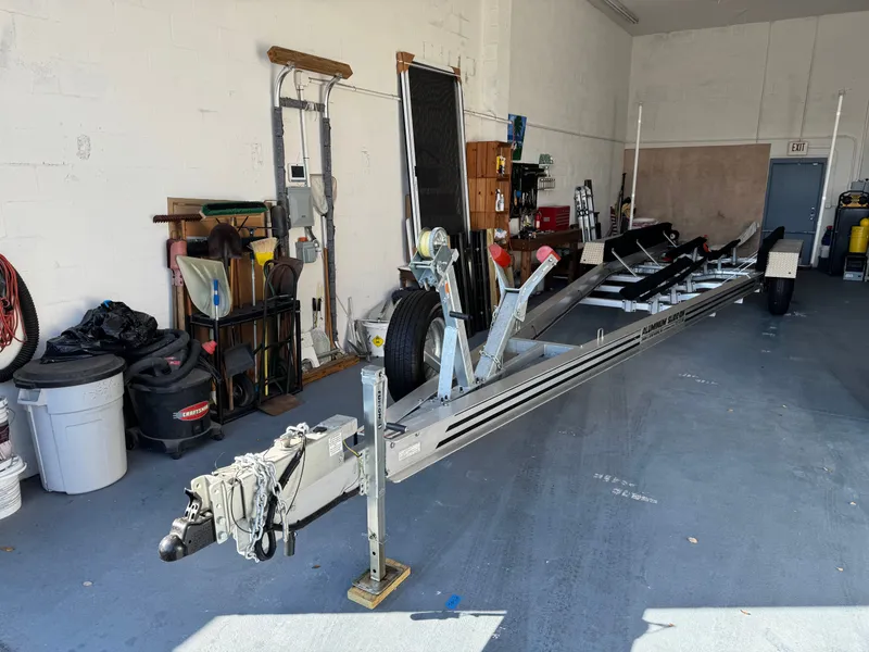 Slide: The Image of Intrepid 375 Nomad FE 2020 - 111