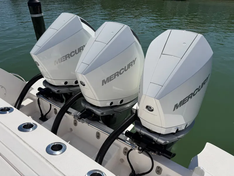 Slide: The Image of Intrepid 375 Nomad FE 2020 - 18