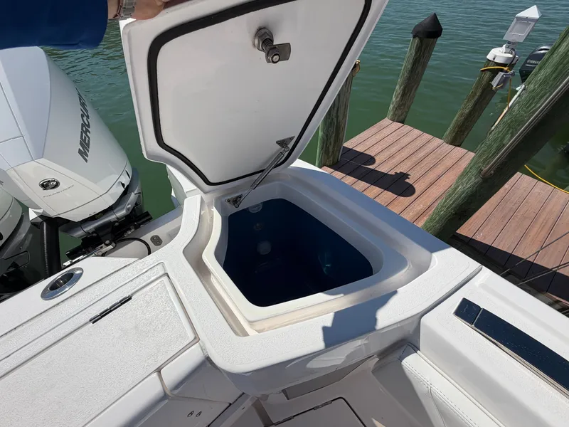 Slide: The Image of Intrepid 375 Nomad FE 2020 - 22