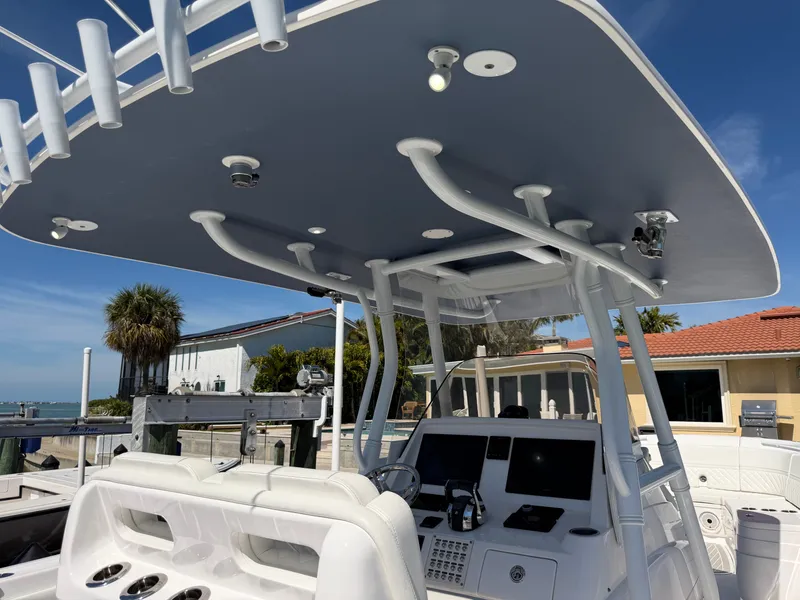 Slide: The Image of Intrepid 375 Nomad FE 2020 - 30