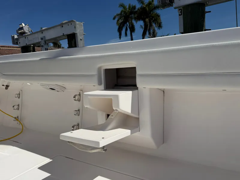 Slide: The Image of Intrepid 375 Nomad FE 2020 - 43