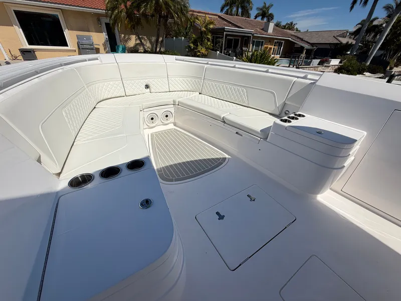 Slide: The Image of Intrepid 375 Nomad FE 2020 - 47