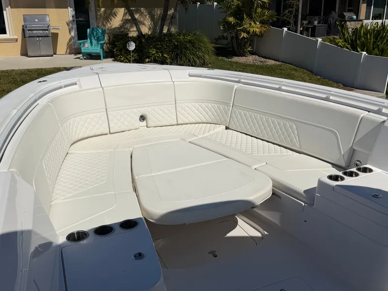 Slide: The Image of Intrepid 375 Nomad FE 2020 - 51