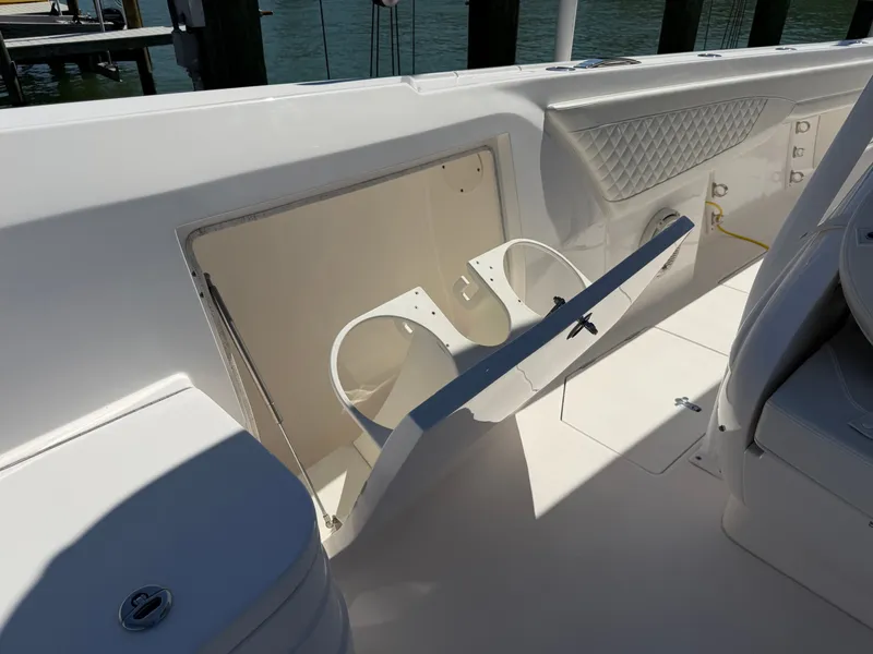 Slide: The Image of Intrepid 375 Nomad FE 2020 - 63