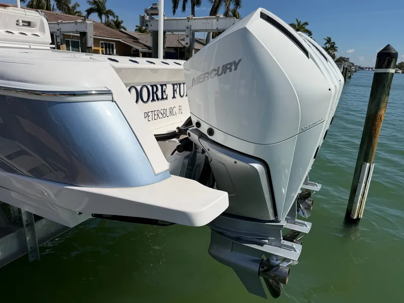 Slide: The Image of Intrepid 375 Nomad FE 2020 - 75