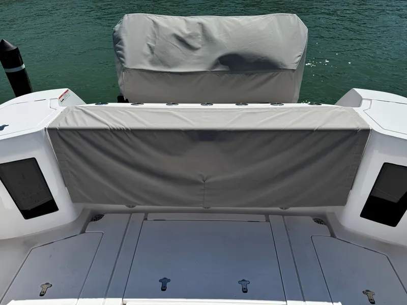 Slide: The Image of Intrepid 375 Nomad FE 2020 - 97