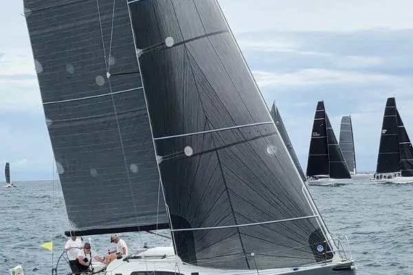 Slide: The Image of Aerodyne 38 2000 - 2