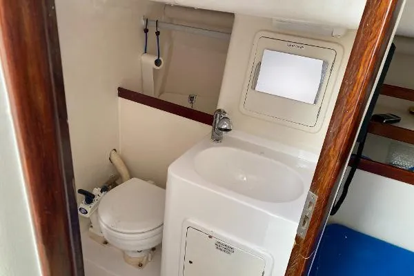 Slide: The Image of Aerodyne 38 2000 - 9