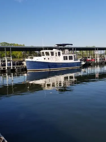 Slide: The Image of American Tug Pilothouse Trawler 34 2002 - 0