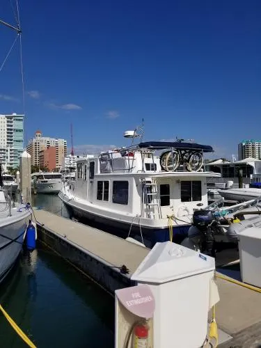 Slide: The Image of American Tug Pilothouse Trawler 34 2002 - 1
