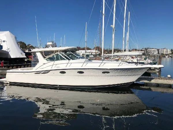Slide: The Image of Tiara 3500 Open 2003 - 0