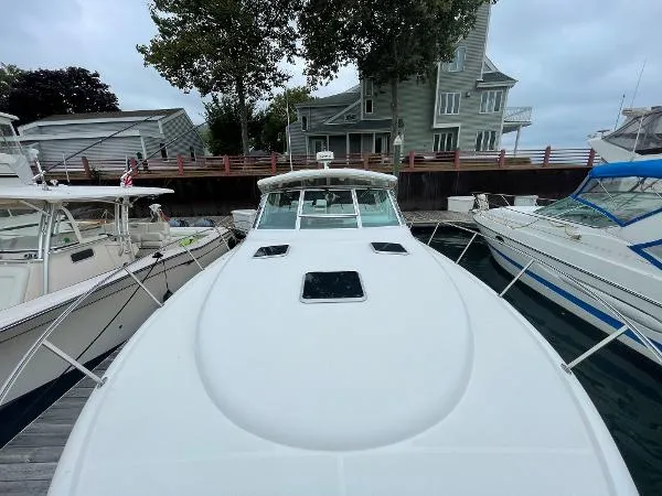 Slide: The Image of Tiara 3500 Open 2003 - 8